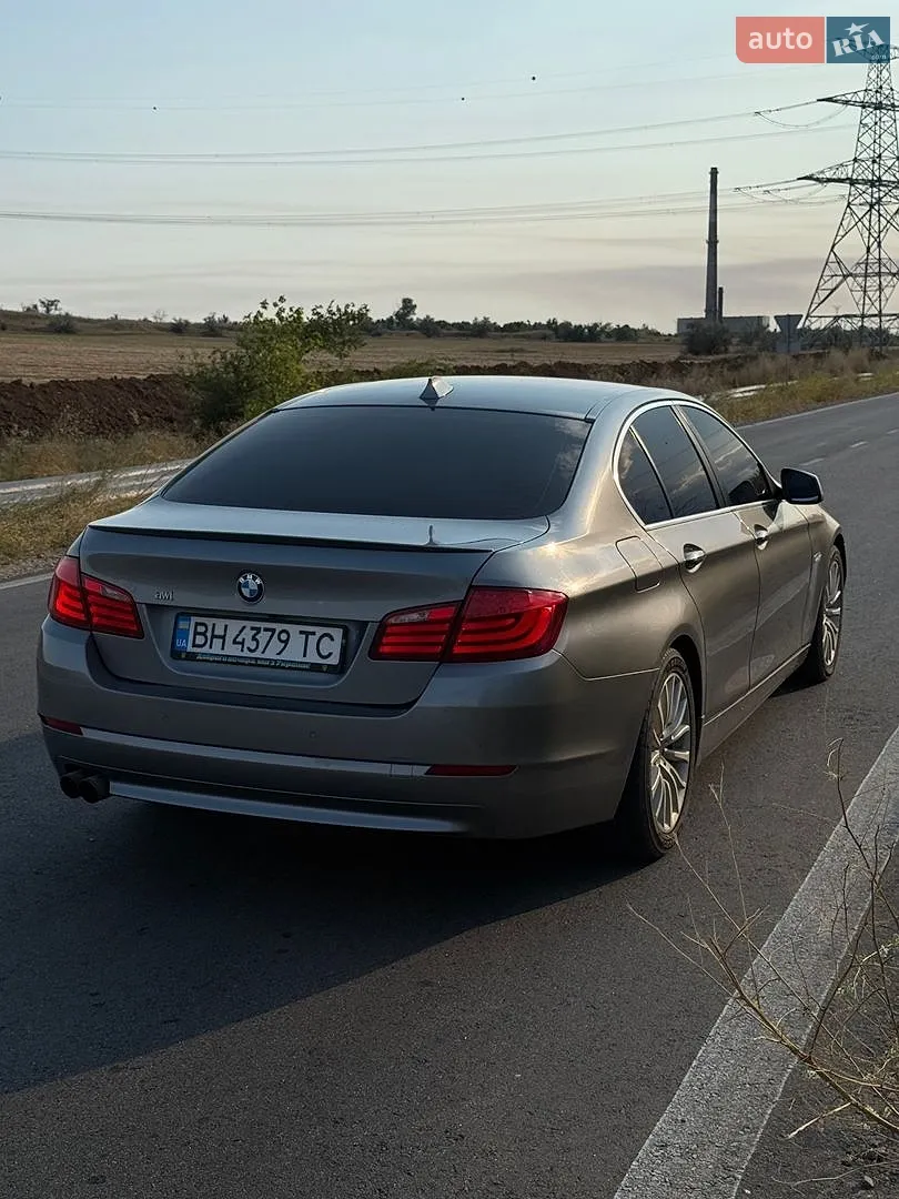 2012 BMW 5er - мініатюра 2
