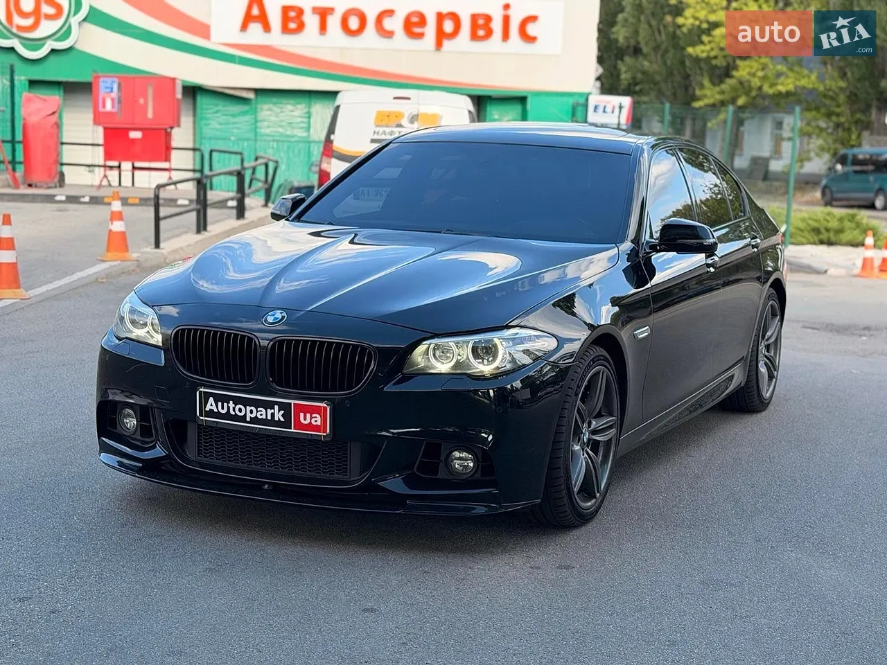 2016 BMW 5er - мініатюра 18