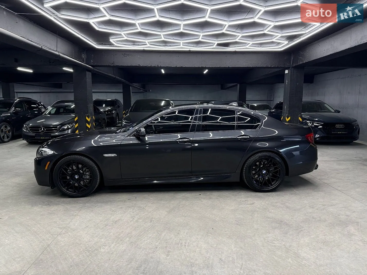 2013 BMW 5er - мініатюра 4