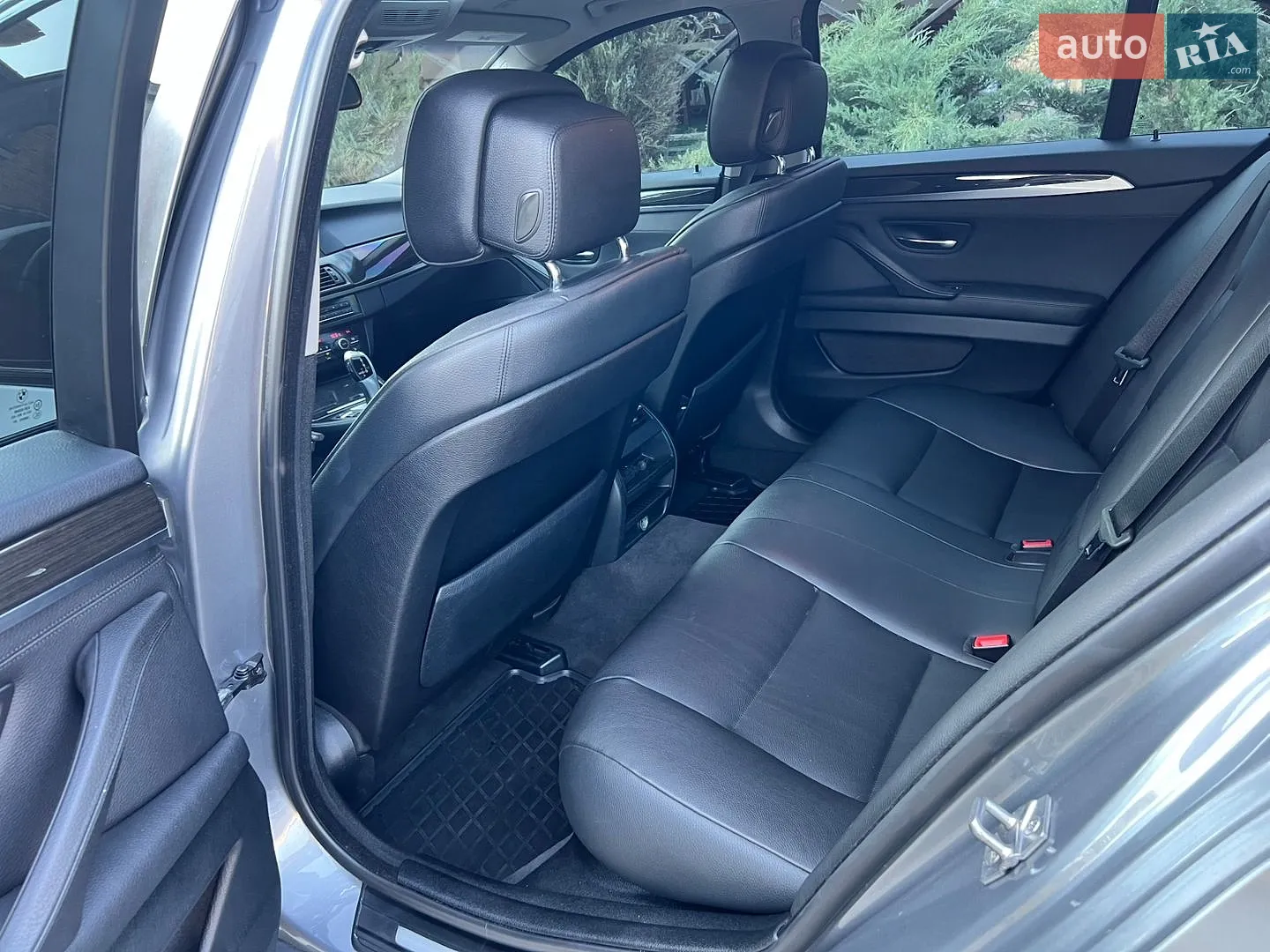 2011 BMW 5er - мініатюра 23
