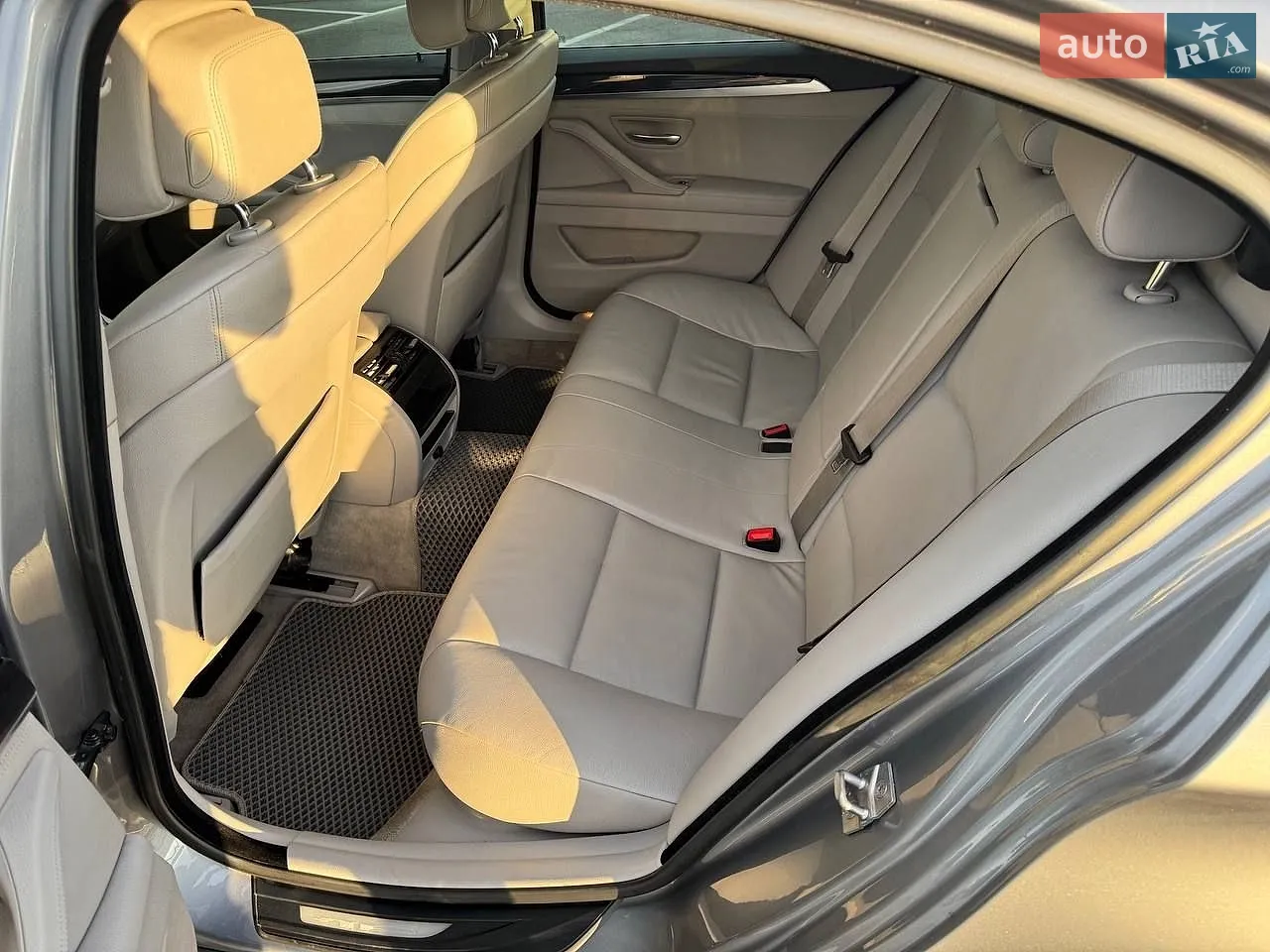 2011 BMW 5er - мініатюра 8