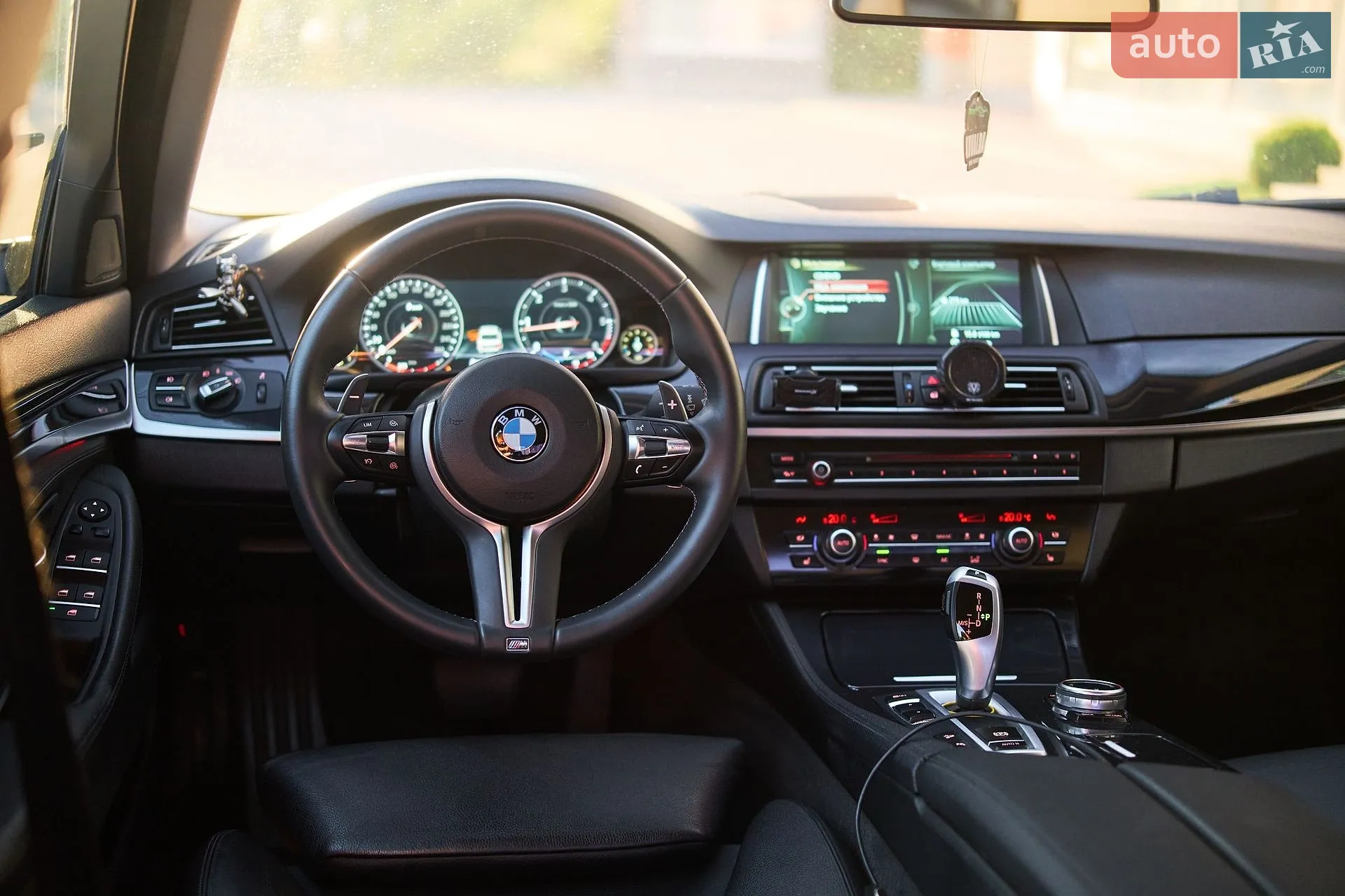 2015 BMW 5er - мініатюра 12