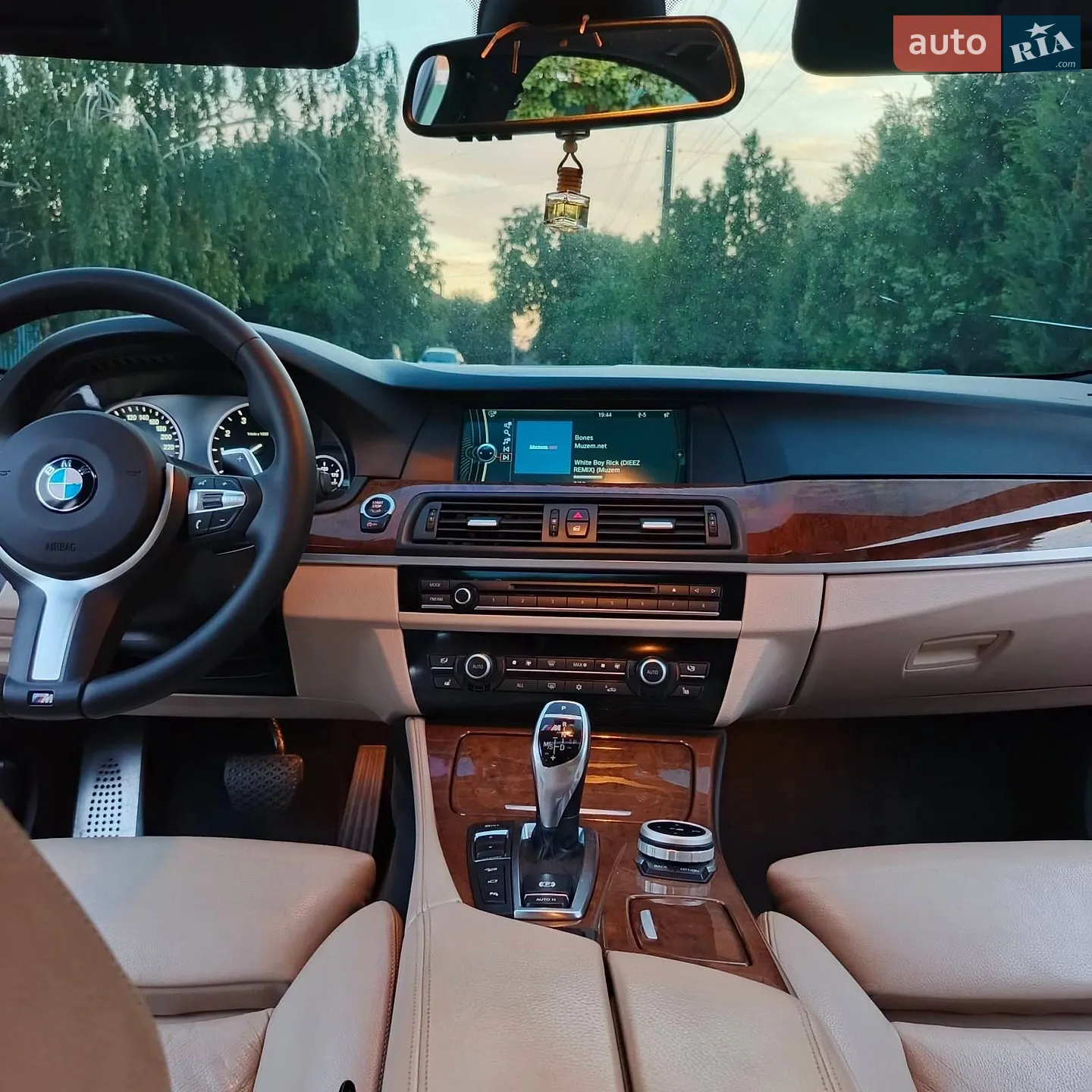 2012 BMW 5er - мініатюра 23