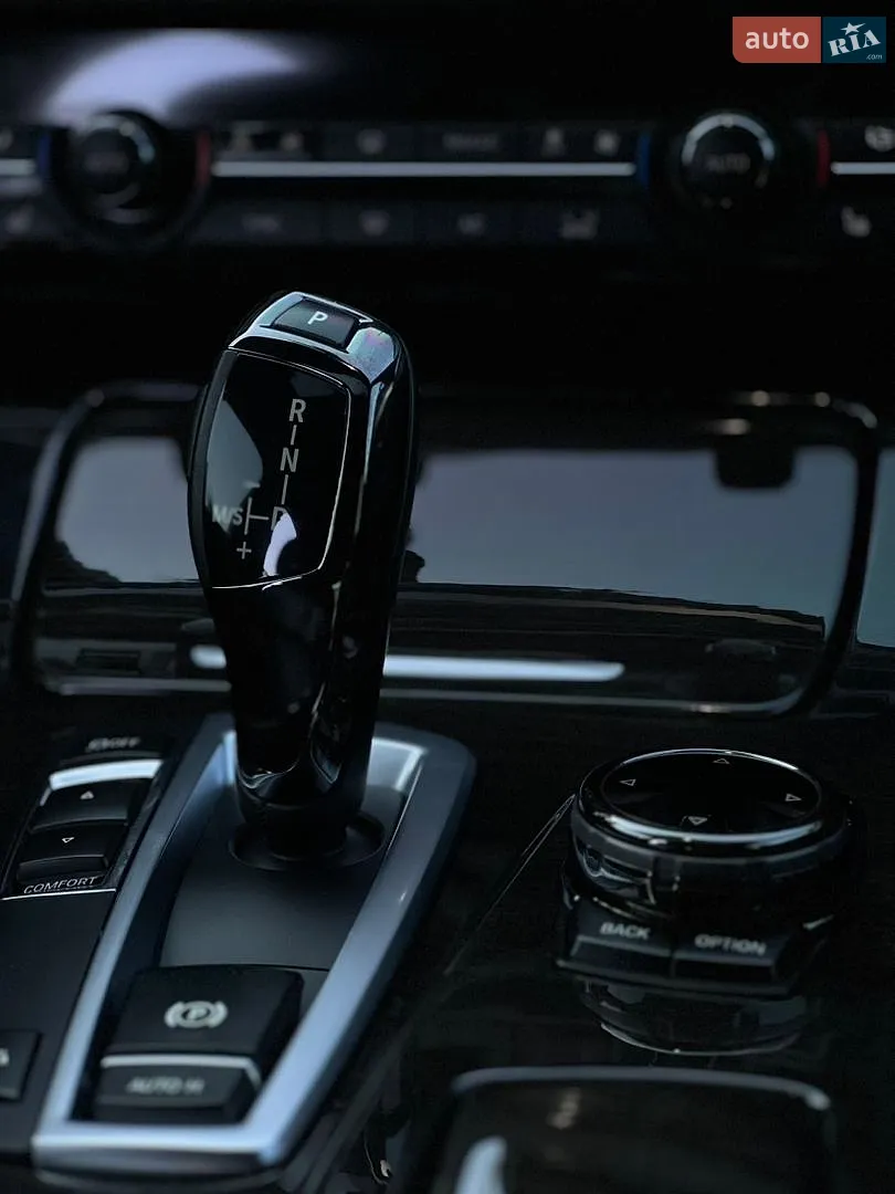 2014 BMW 5er - мініатюра 18
