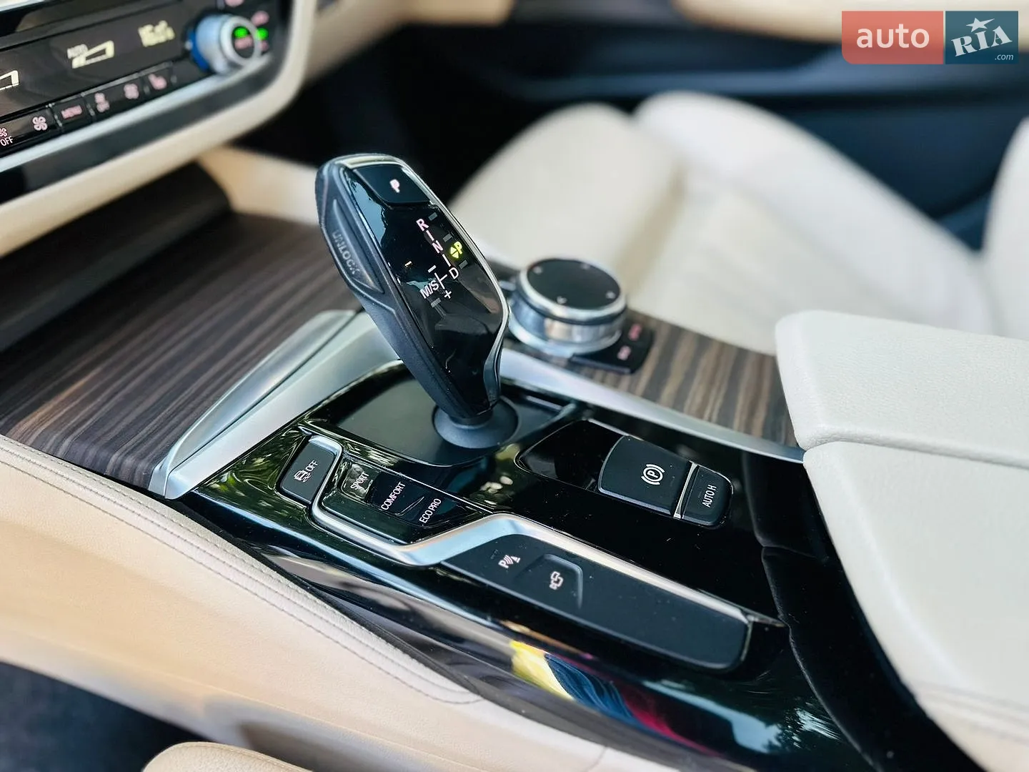2017 BMW 5er - мініатюра 23