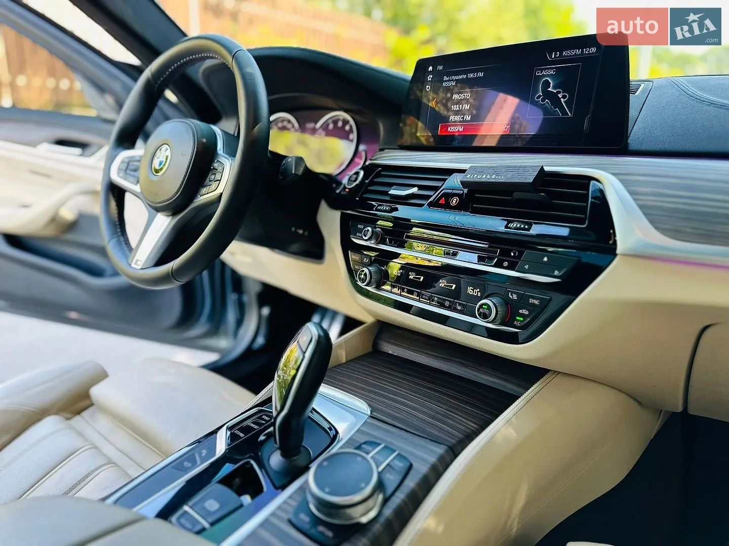 2017 BMW 5er - мініатюра 33