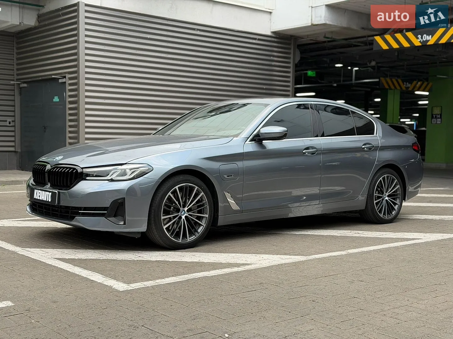 2022 BMW 5er - фото 1