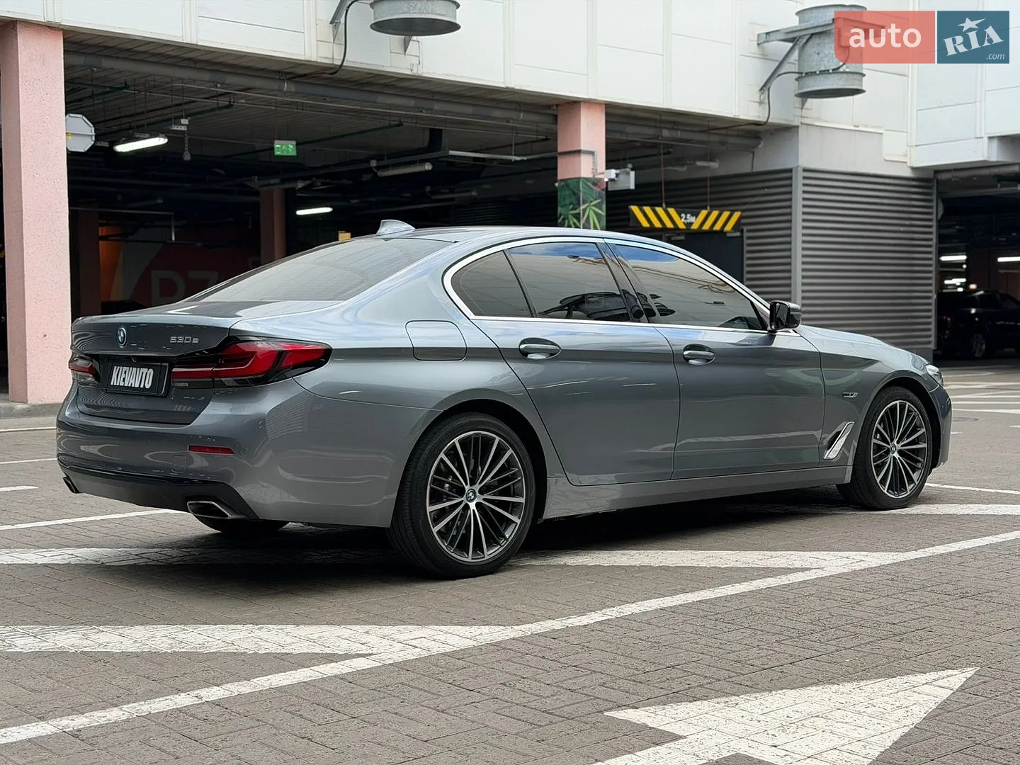 2022 BMW 5er - мініатюра 10
