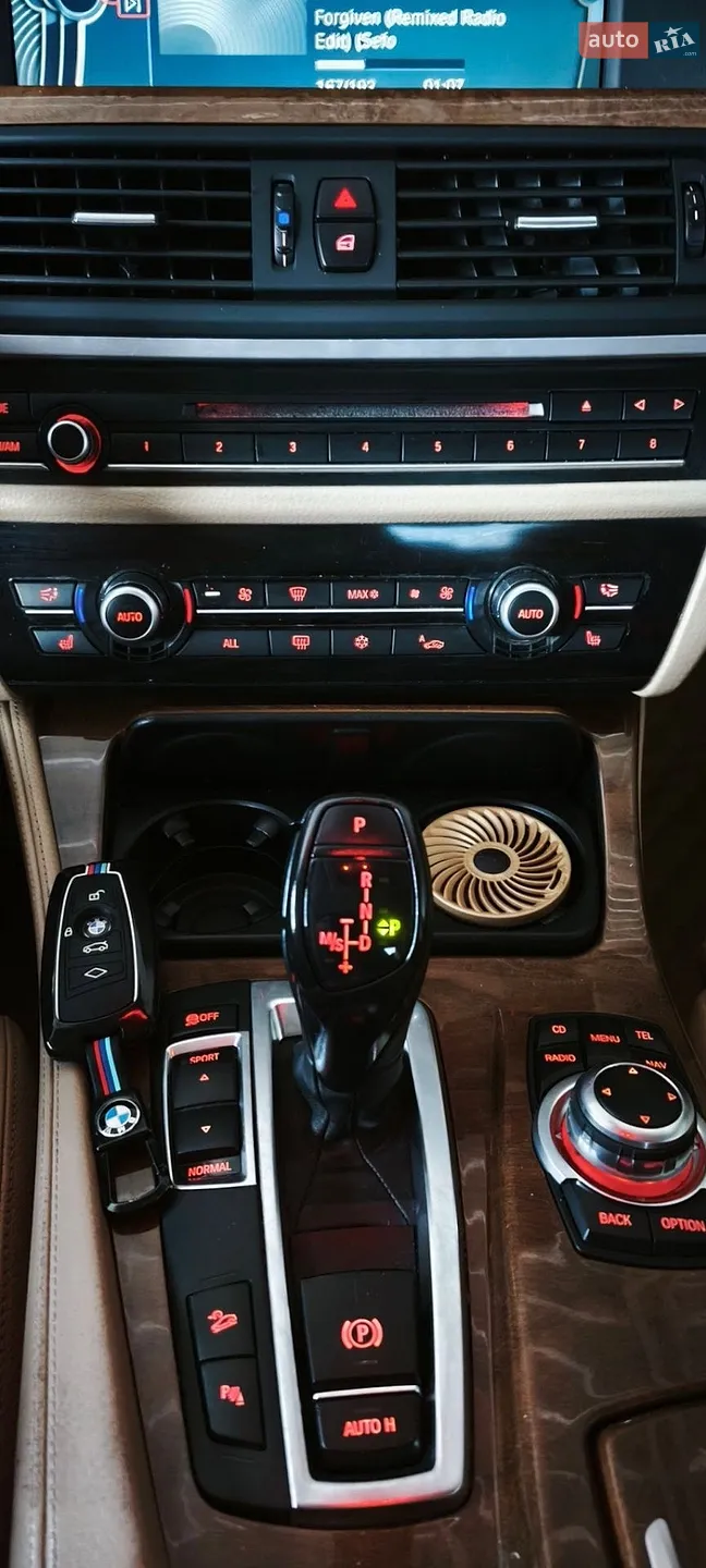 2011 BMW 5er - мініатюра 2