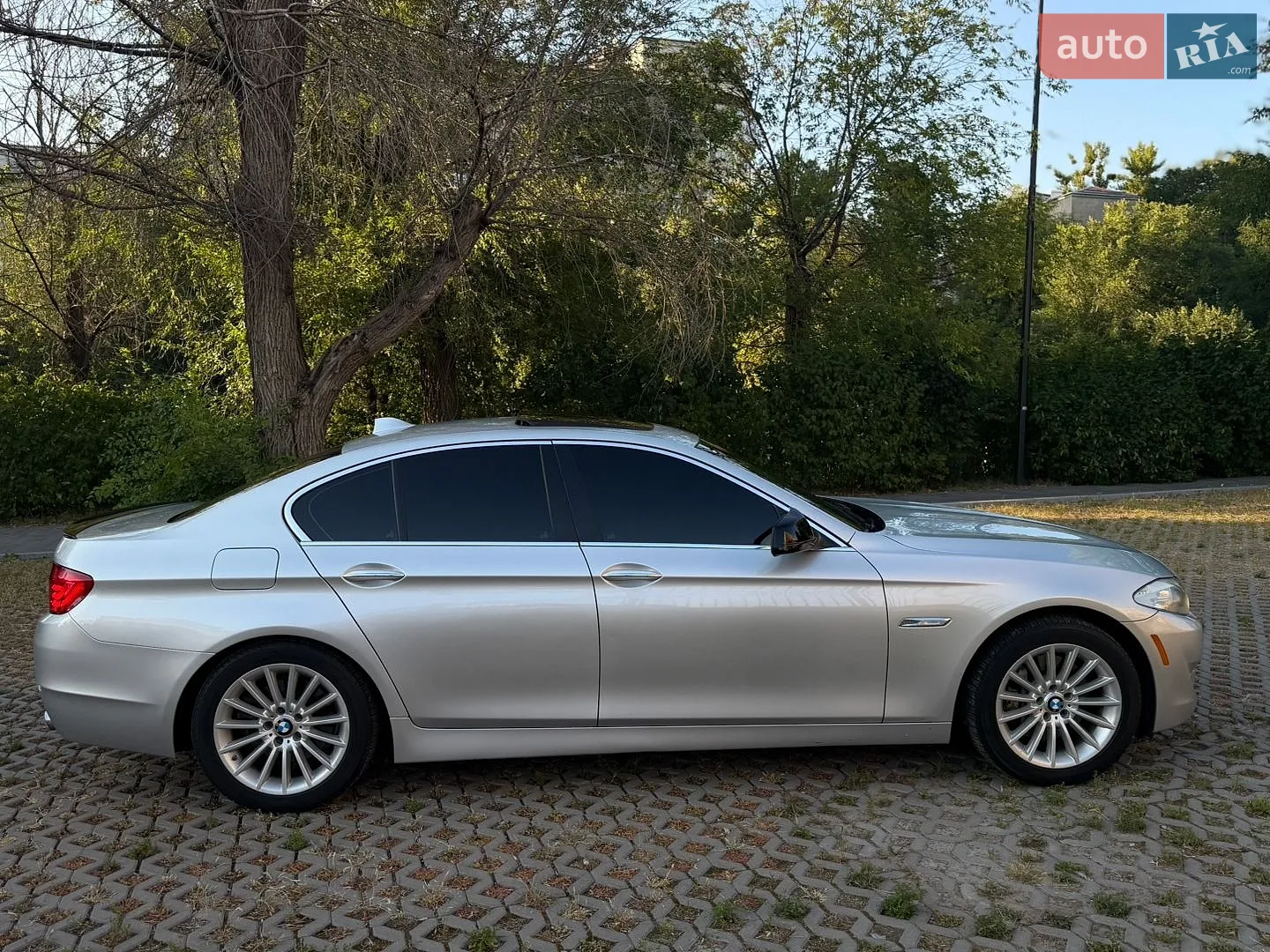 2011 BMW 5er - мініатюра 4
