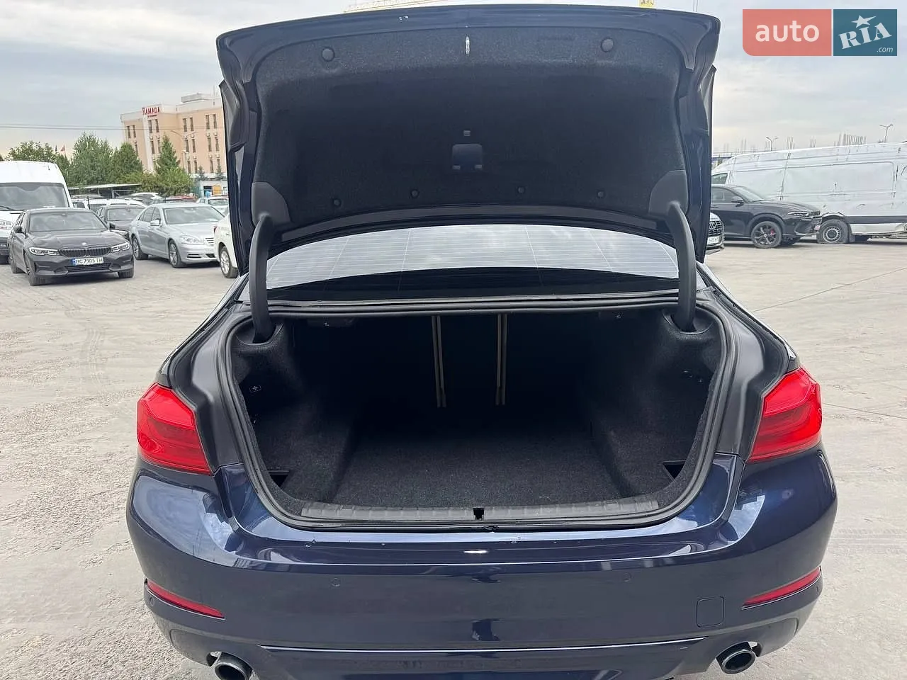 2017 BMW 5er - мініатюра 19