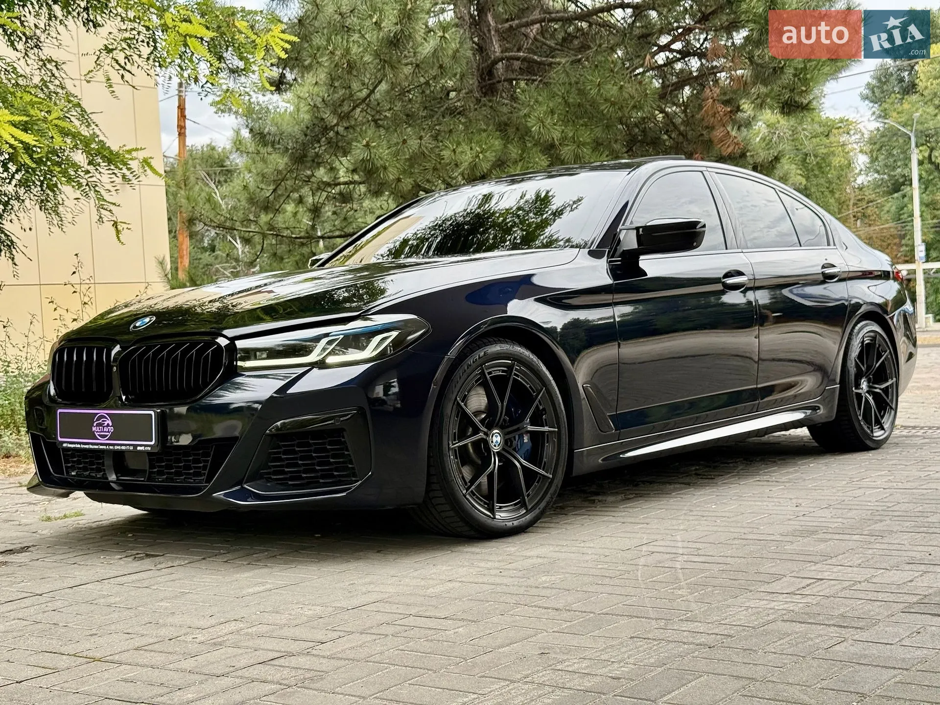 2017 BMW 5er - мініатюра 2