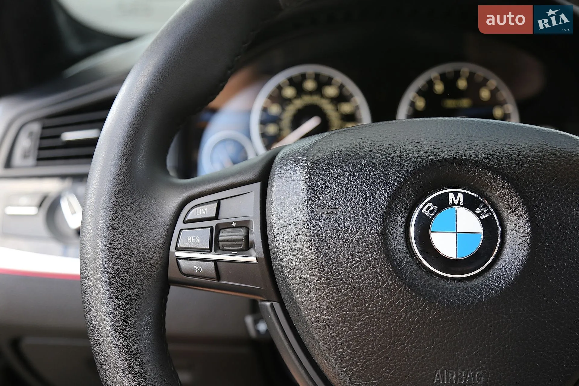 2012 BMW 5er - мініатюра 17