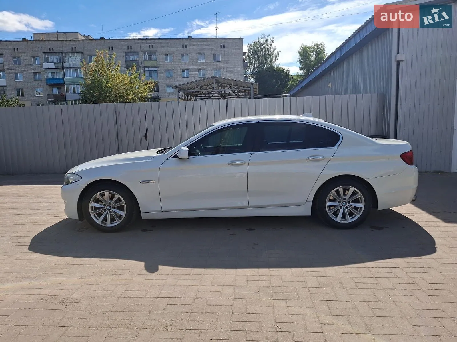 2012 BMW 5er - мініатюра 2