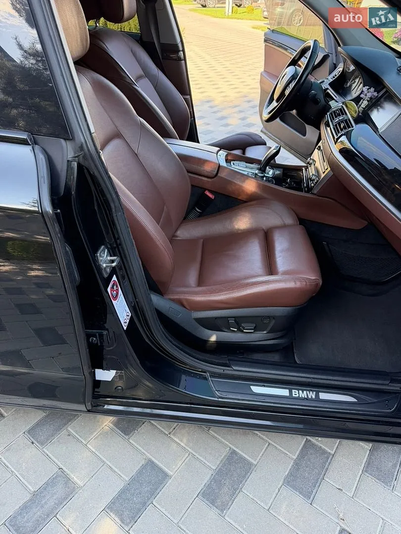 2010 BMW 5er - мініатюра 25