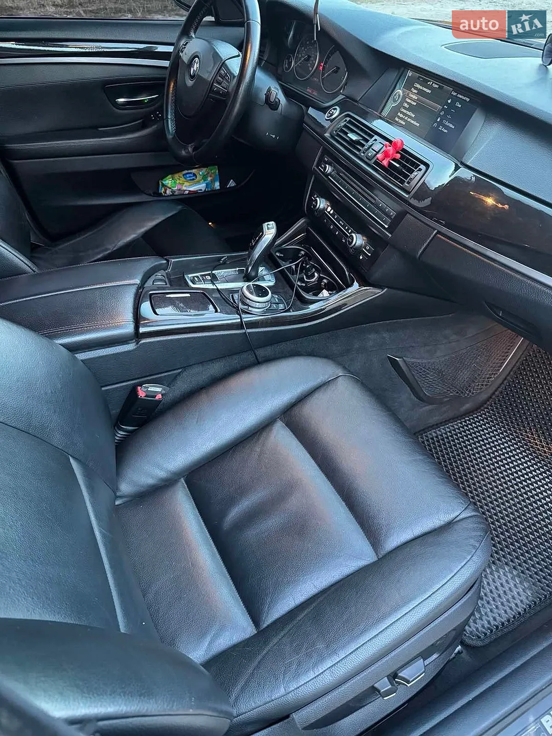 2011 BMW 5er - мініатюра 8