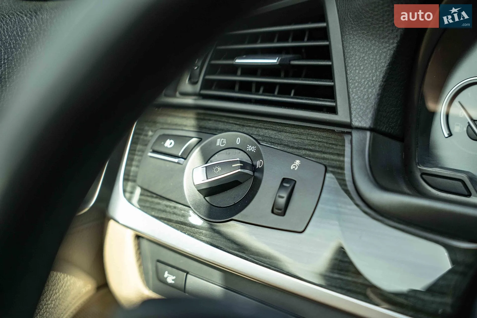 2015 BMW 5er - мініатюра 20