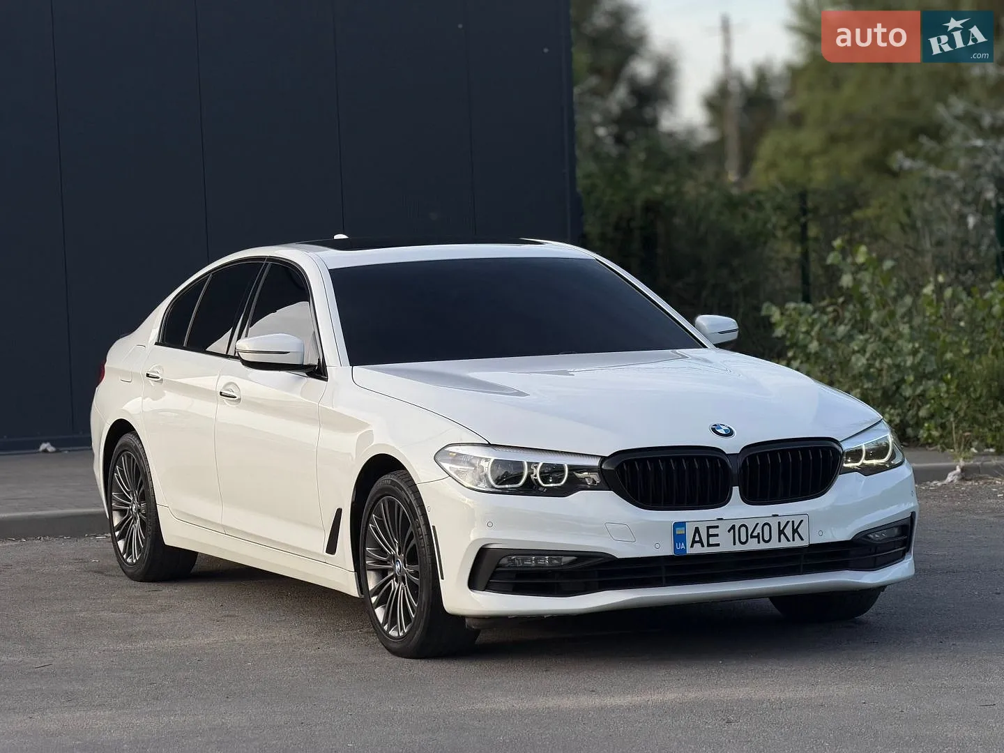 2017 BMW 5er - мініатюра 5