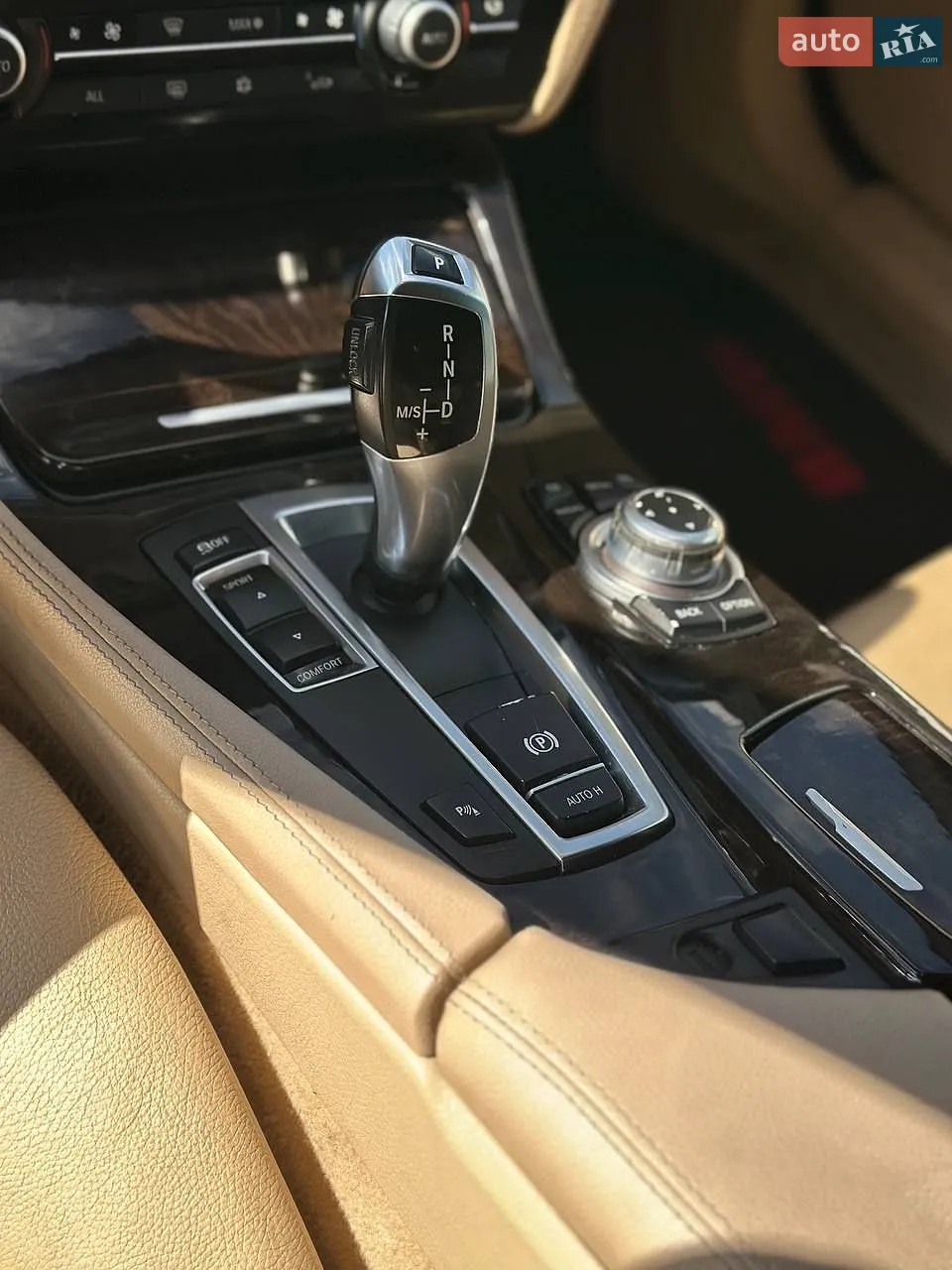 2011 BMW 5er - мініатюра 12