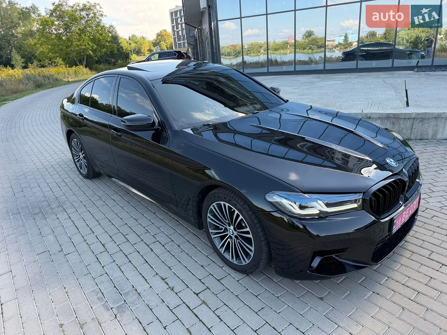 2017 BMW 5er - мініатюра 2