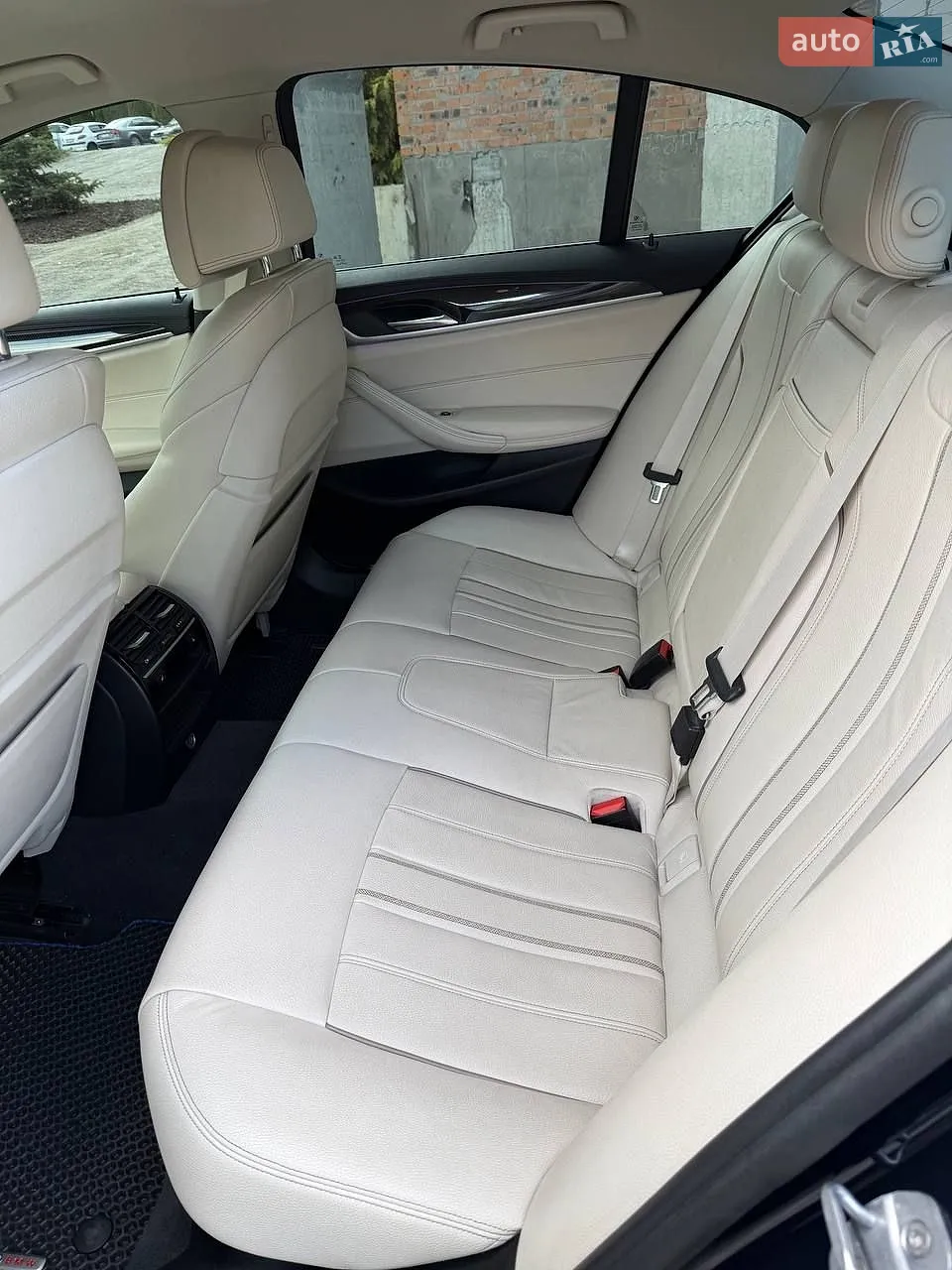 2017 BMW 5er - мініатюра 33