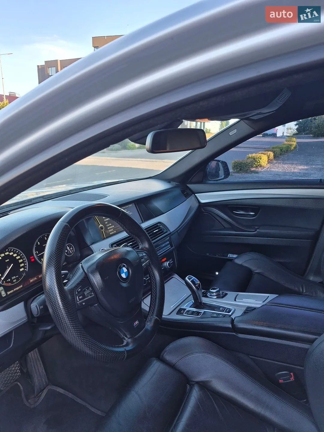 2011 BMW 5er - мініатюра 17