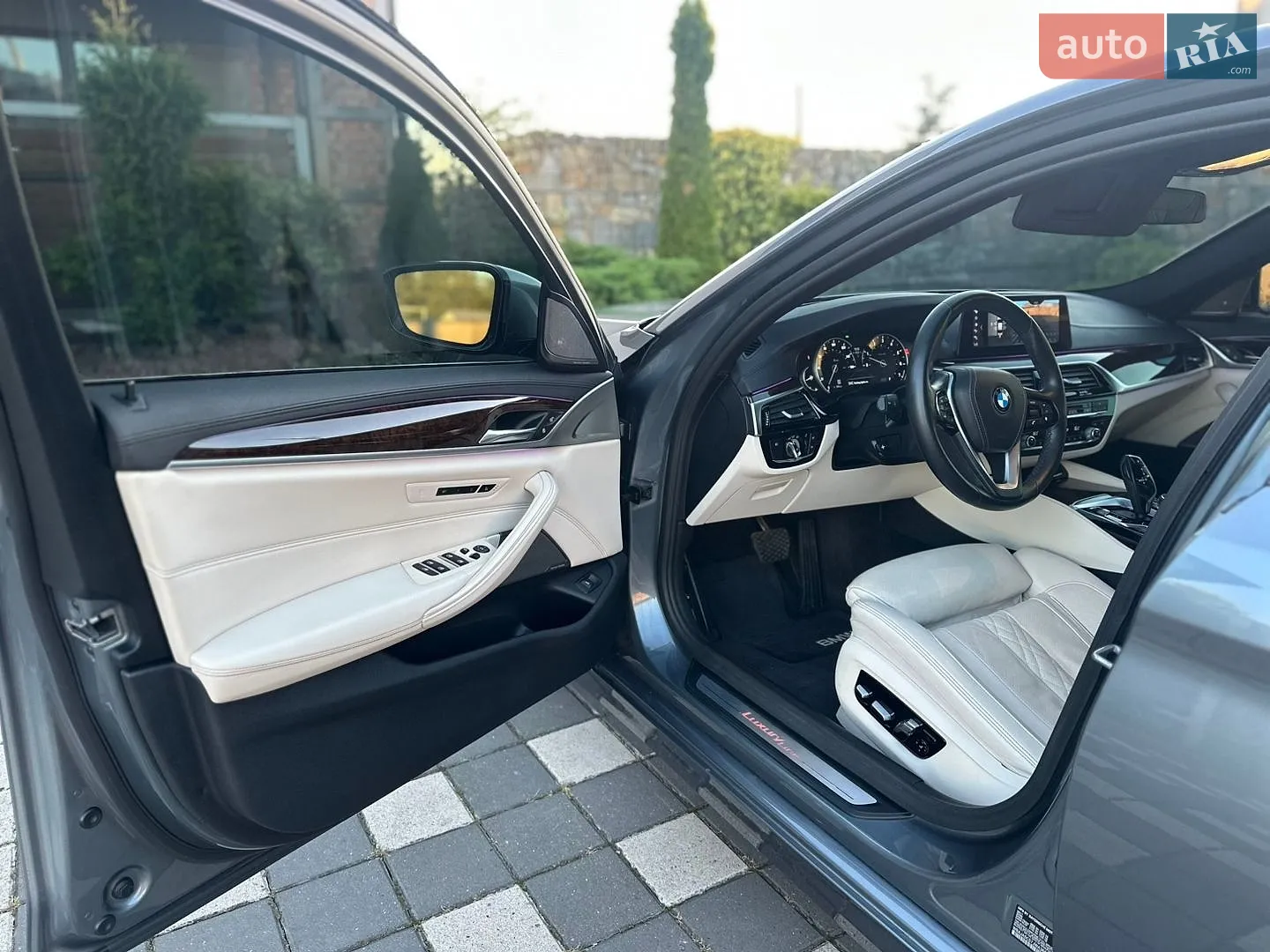 2017 BMW 5er - мініатюра 27