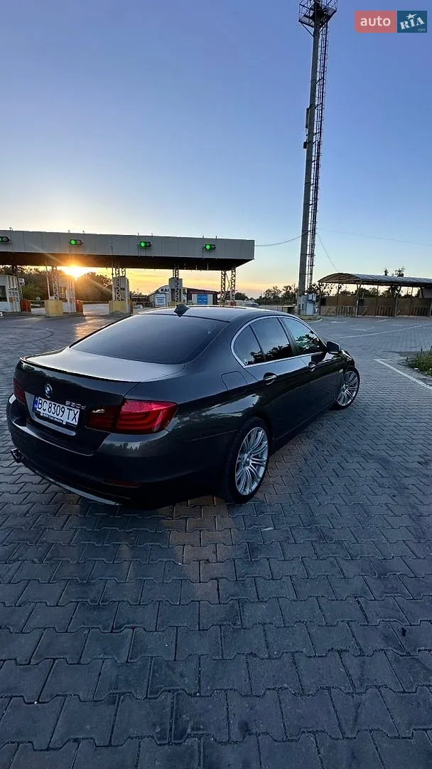 2010 BMW 5er - мініатюра 7