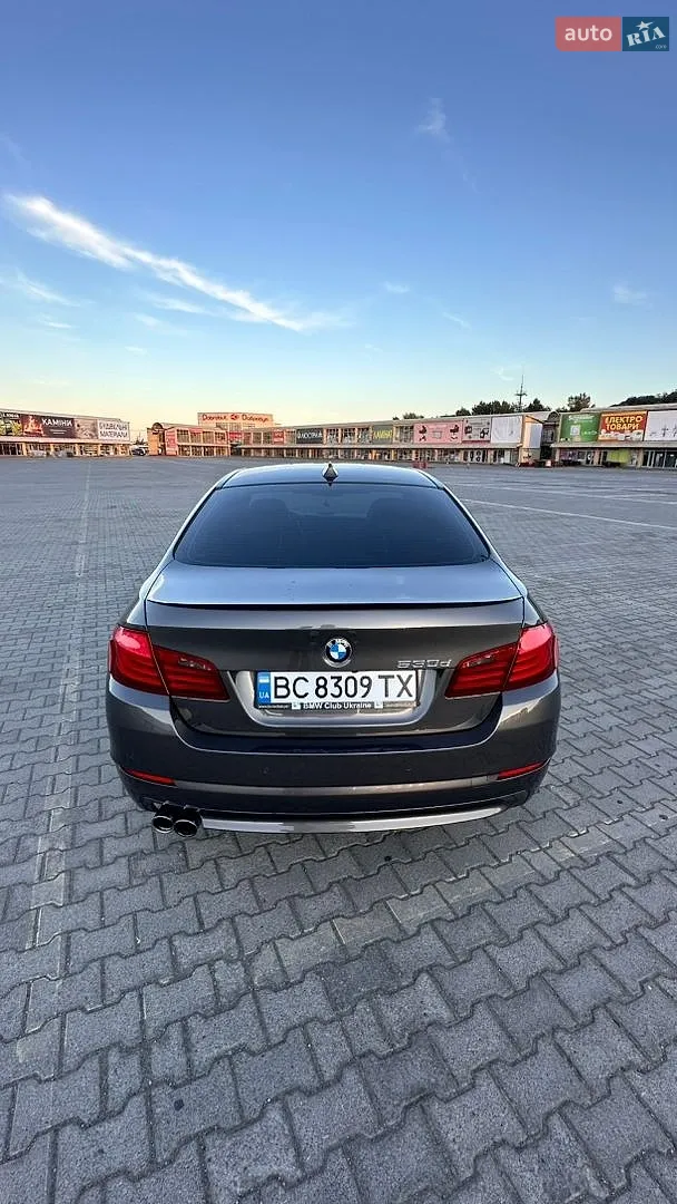 2010 BMW 5er - мініатюра 9