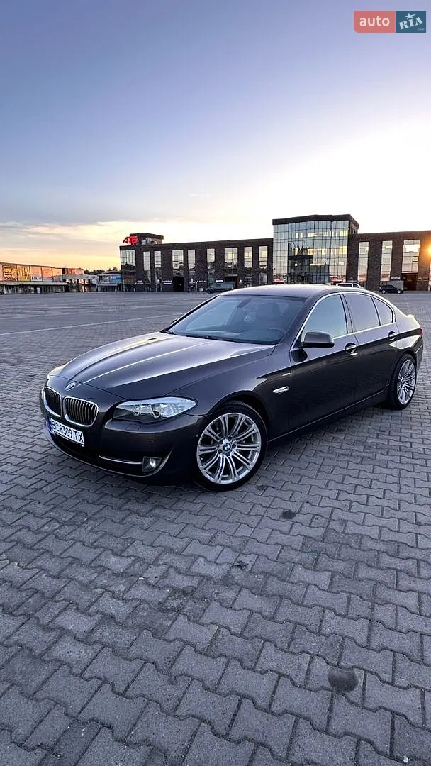 2010 BMW 5er - мініатюра 12