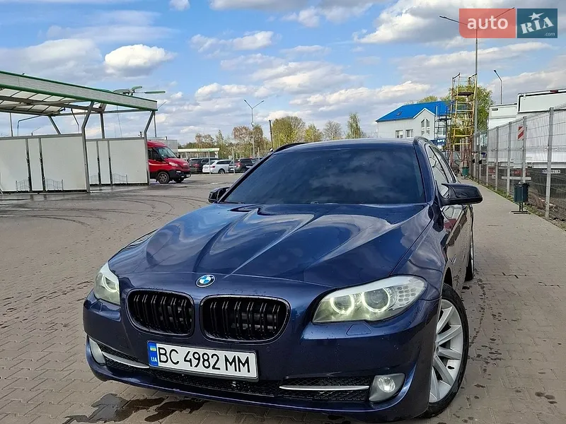 BMW 5 Series 2011
