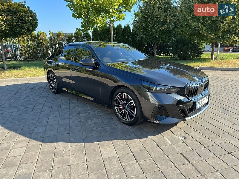 Седан BMW 5 Series 2026 в Кривом Роге фото Седан BMW 5 Series 2026 в Кривом Роге