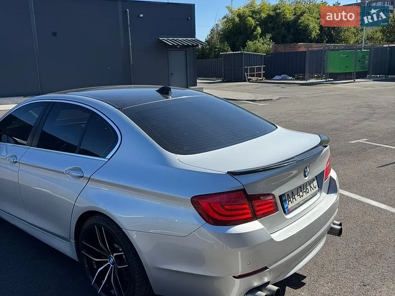 BMW 5 Series 2011