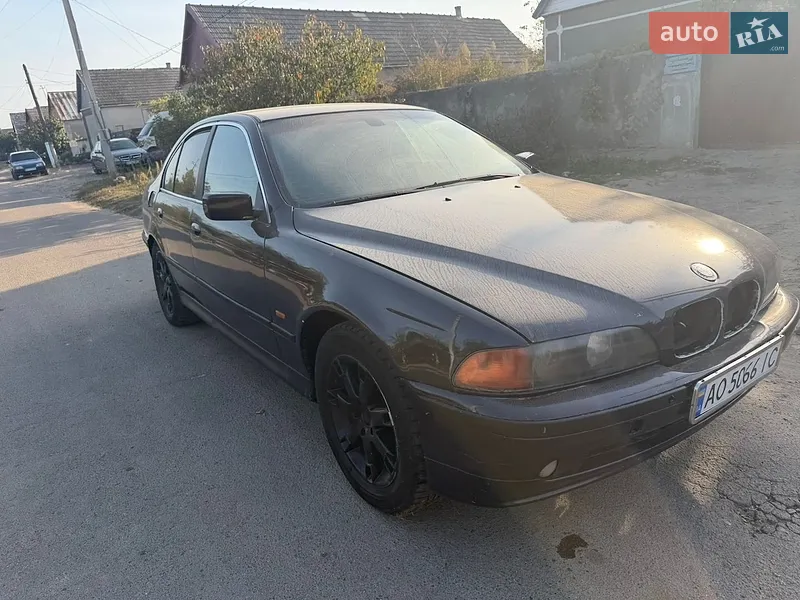 BMW 5 Series 2001