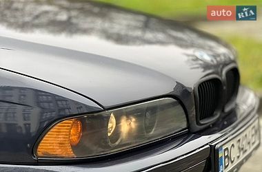 Седан BMW 5 Series 2002 в Новояворівську