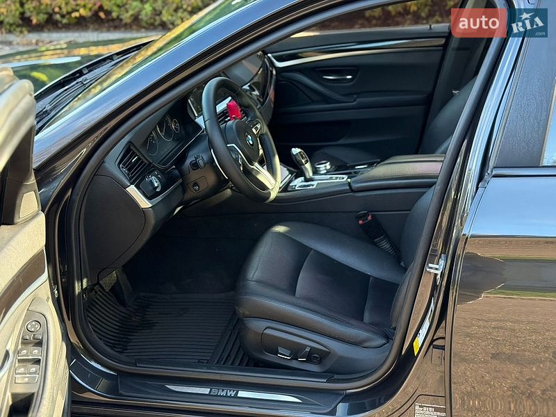 Седан BMW 5 Series 2013 в Черкасах