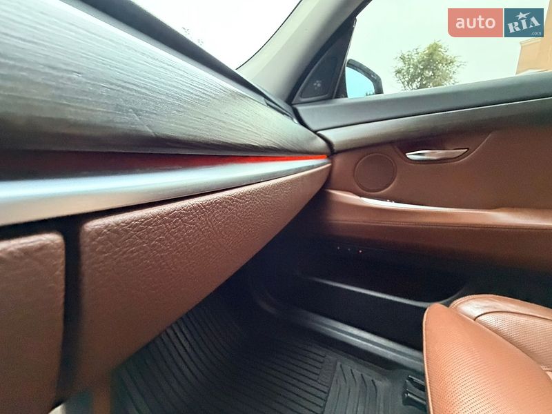 Лифтбек BMW 5 Series 2012 в Киеве