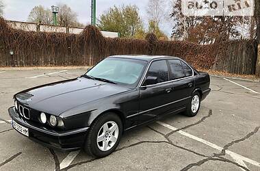 Седан BMW 520 1990 в Днепре
