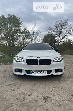 Седан BMW 520 2013 в Днепре