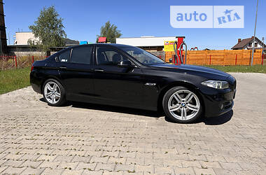 Седан BMW 520 2016 в Києві