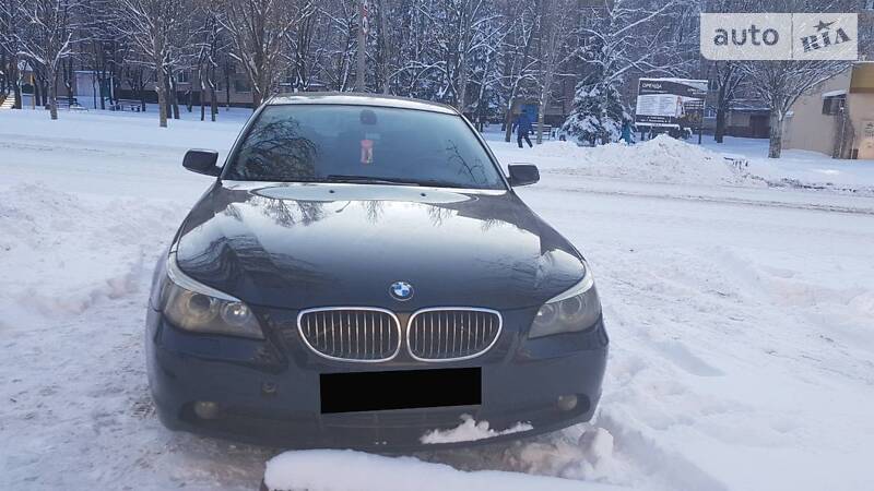 BMW 523