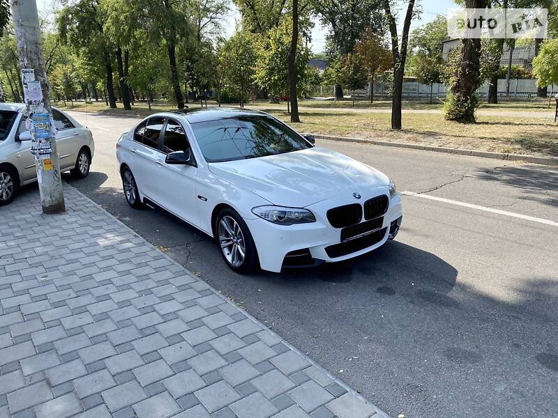 BMW 528