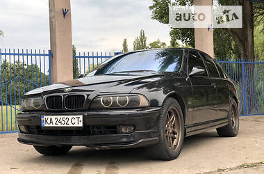 Седан BMW 528 1999 в Прилуках