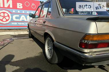 Седан BMW 530 1986 в Києві