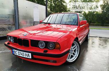 Седан BMW 535 1990 в Львові