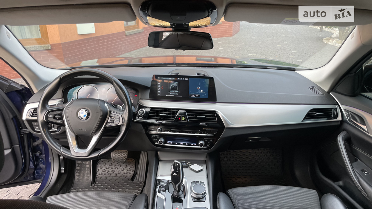 2017 BMW 5er - мініатюра 16