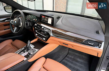 Лифтбек BMW 6 Series GT 2018 в 