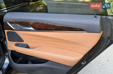Лифтбек BMW 6 Series GT 2018 в 