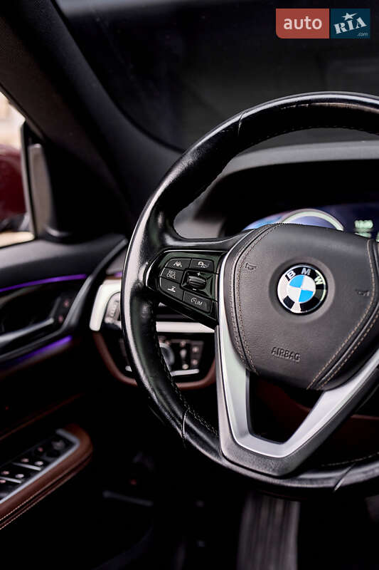 Лифтбек BMW 6 Series GT 2018 в Киеве фото 22 Лифтбек BMW 6 Series GT 2018 в Киеве