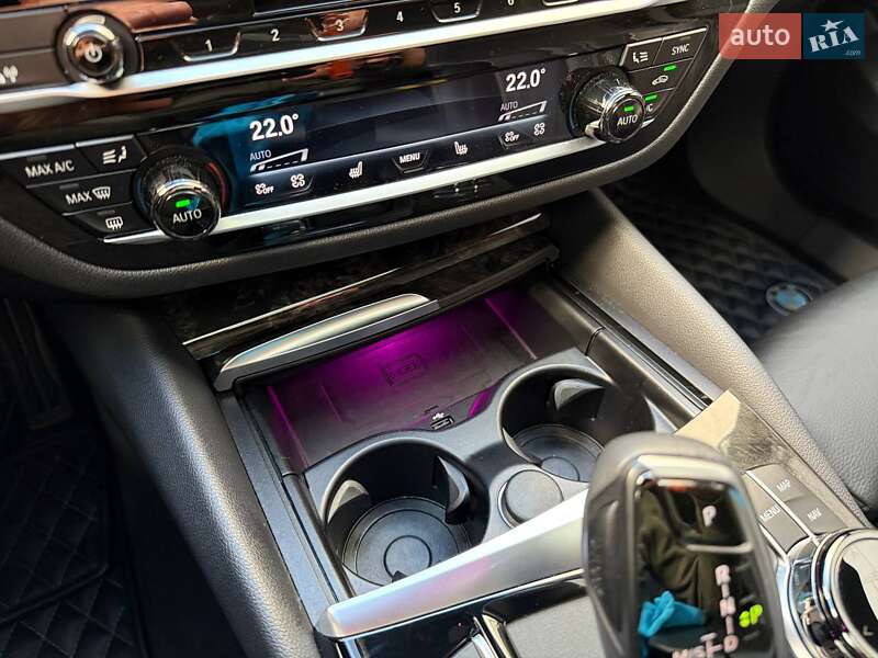 Ліфтбек BMW 6 Series GT 2018 в Києві фото 33 Ліфтбек BMW 6 Series GT 2018 в Києві